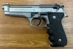 USED (CONSIGNMENT) BERETTA 92 FS 9X19MM STAINLESS – 92X TRIGGER – STEEL GUIDE ROD – WILSON MAG REL. – TOTAL OF 2x MAGS