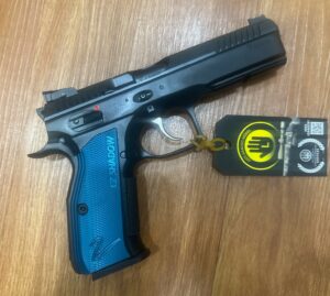 USED CONSIGNMENT CZ SHADOW 2 9MM 10 SHOT WITH ORIGINAL CASE AND 2 SPARE MAGS NEAR NEW CONDITION